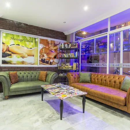 Apartmanhotel Bayram 4*